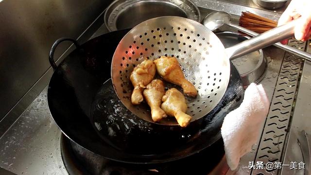 商业版蜜汁鸡腿的正宗做法 厨师长教你蜜汁鸡腿的做法(5)