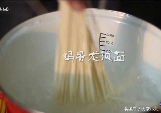 土鸡顿汤顿什么好 用土鸡炖一锅靓汤(5)