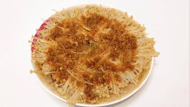 蒜蓉粉丝金针菇的做法教程 好吃又营养的蒜蓉粉丝金针菇(1)