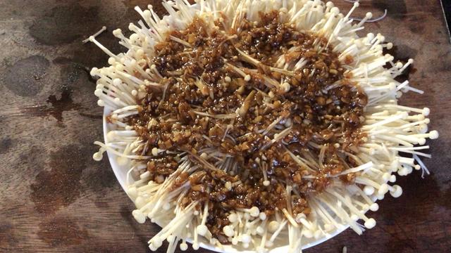 蒜蓉粉丝金针菇的做法教程 好吃又营养的蒜蓉粉丝金针菇(10)