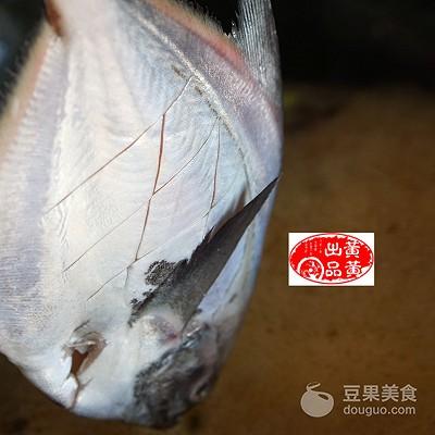 红烧鲳鱼家常做法简单 红烧鲳鱼的做法(8)